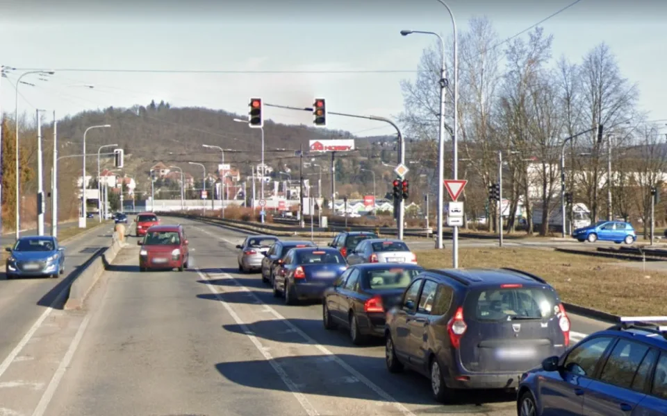 bystrc krizovatka