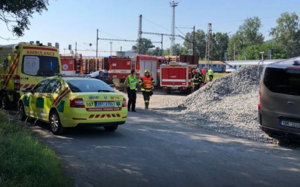 U Tišnova vykolejil vlak