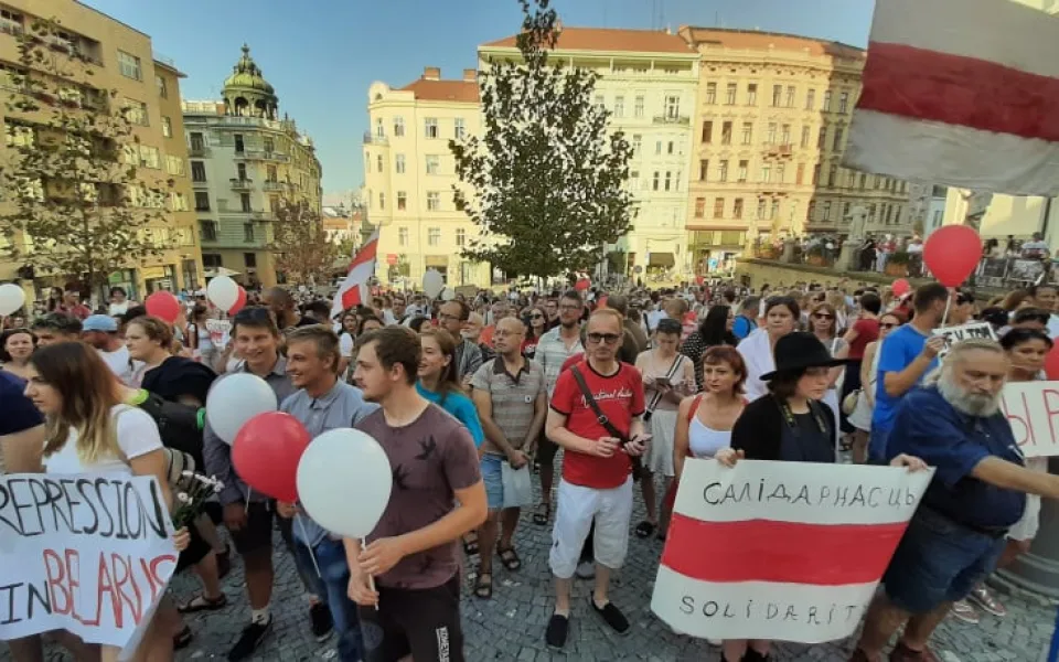 Na Dominikánském náměstí se sešli demonstranti