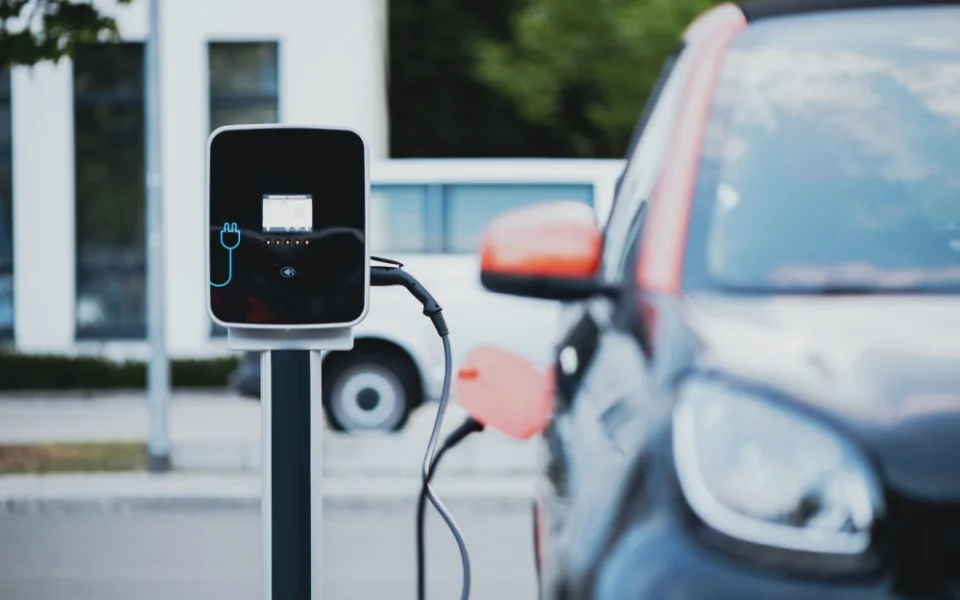 ANKETA: Jsou elektromobily dopravním prostředkem budoucnosti?