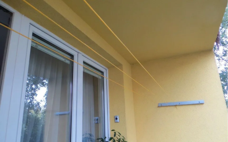 Mladík ukradl majitelce oblečení