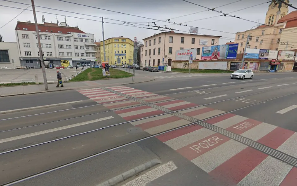 Kvůli výkopům bude až do konce listopadu uzavřený přechod na Křenové ulici