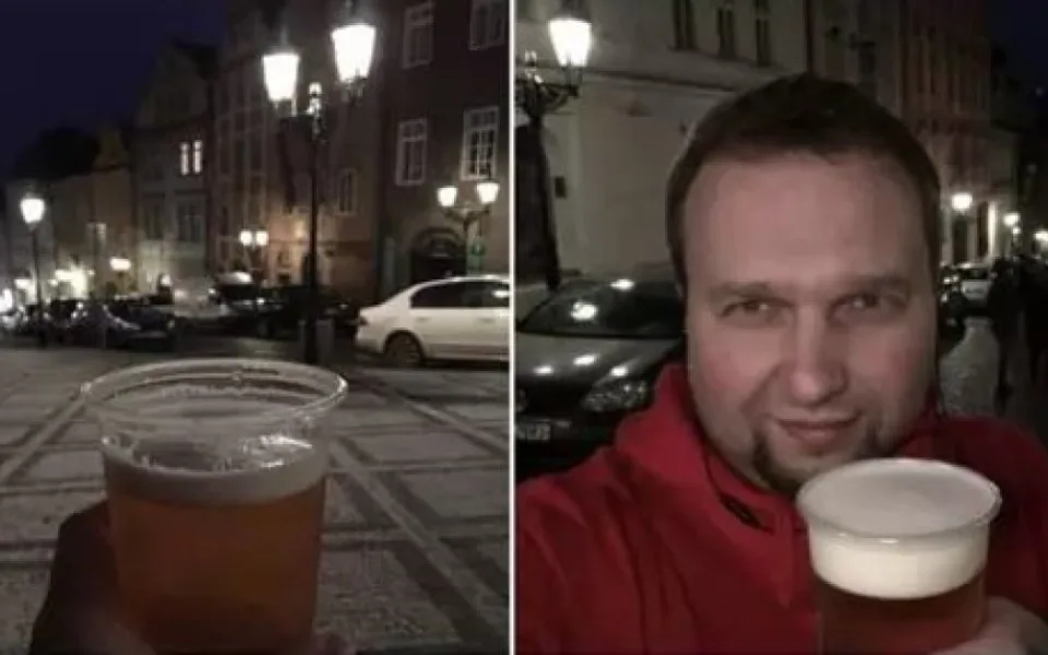 Poslanec Marian Jurečka pil pivo na veřejnosti. Fotkou se pochlubil na sociálních sítích