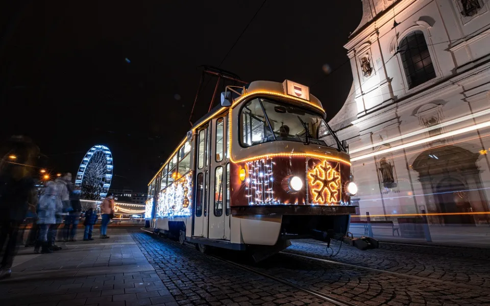 FOTOGALERIE: Z adventních trhů se vytratil ruch a tlačenice. Zůstal jen klid a vánoční atmosféra