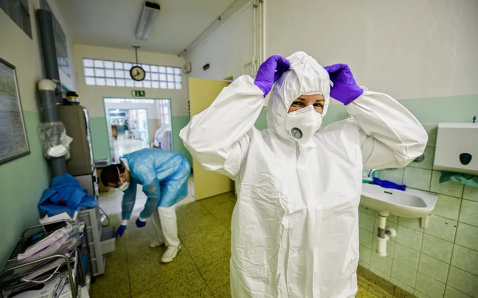 Vánoce a koronavirus na jihu Moravy: PES na čtvrtém stupni, počty nově nakažených ale přibývají