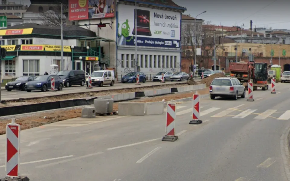 Kvůli uzavírce se od pondělí uzavře přechod na Dornychu, omezení čeká i řidiče