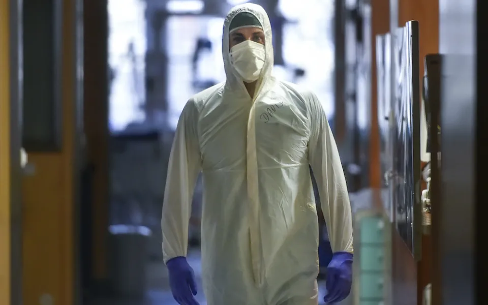Ve znojemské nemocnic pečuje o pacienty s covidem muž roku