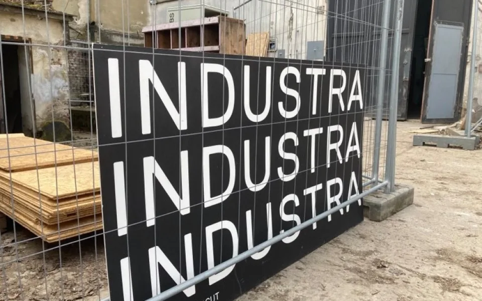 industraa