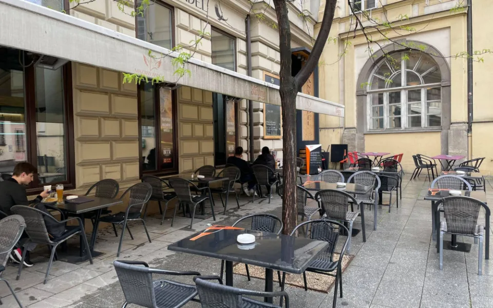 Brněnské hospody ožily, radost hospodským nezkazil ani déšť