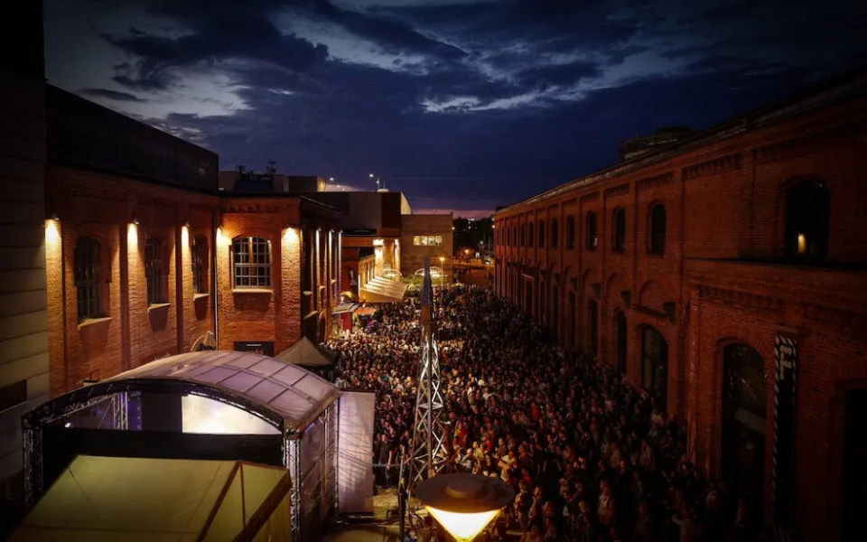Galerie Vaňkovka ožívá akcemi. Na konec prázdnin chystá Vaňkovka Live s Marešem i Elbel, chybět nebude ani tradiční Vaňkovka Fest