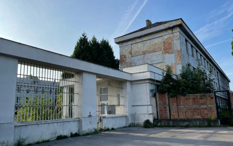 Pravá strana židenických kasáren, která má připadnout policii