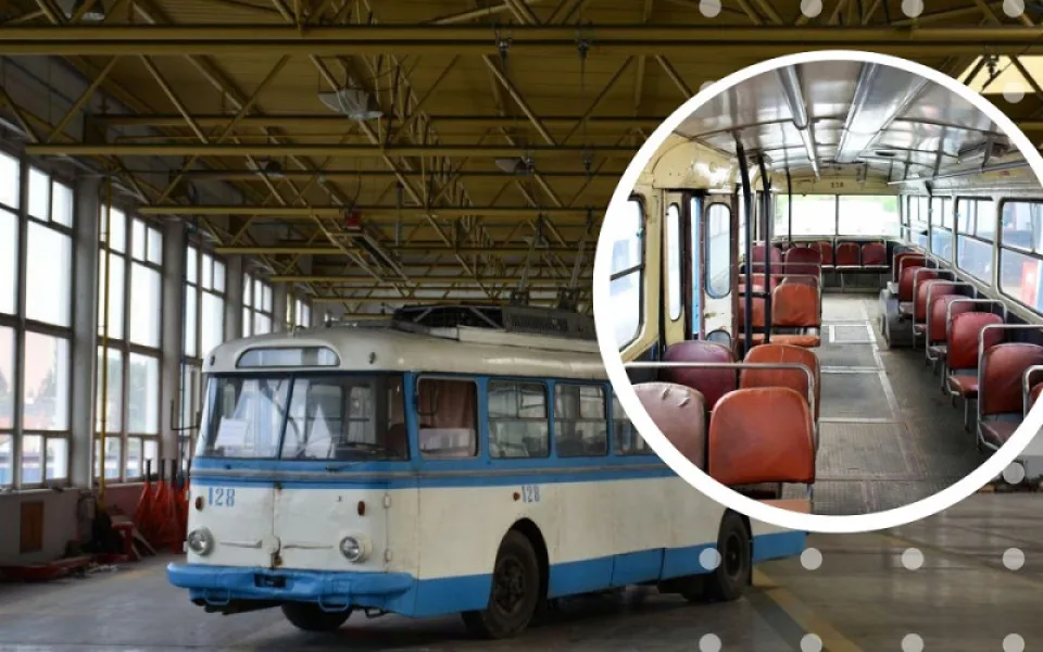 Trolejbus Škoda 9Tr