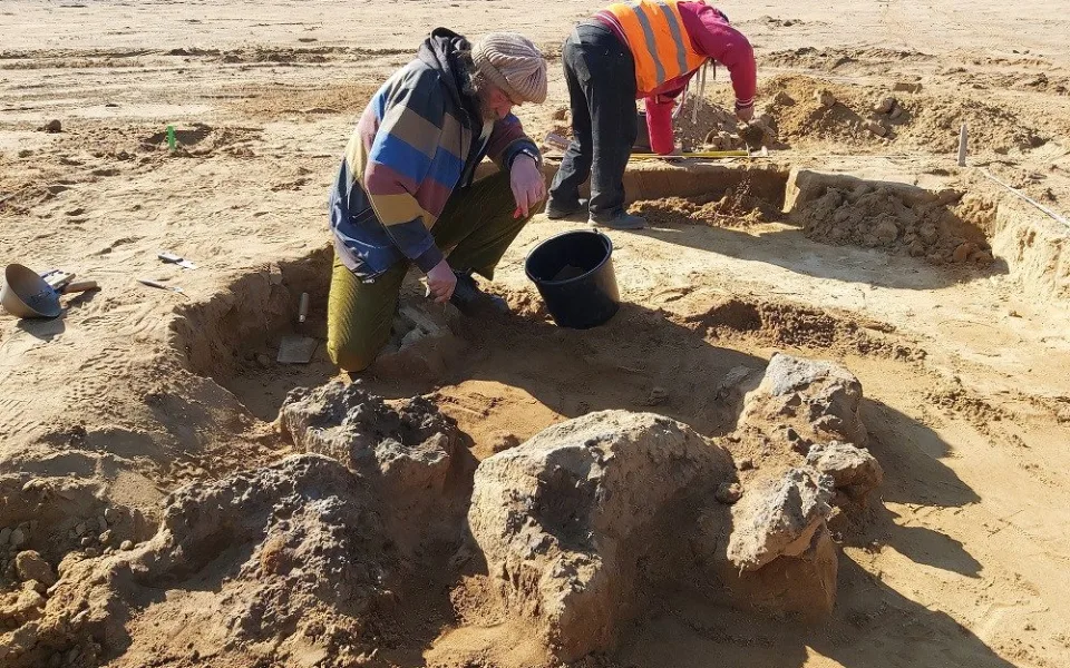 Další nálezy na trase dálnice D55. Archeologové objevili keltskou pec