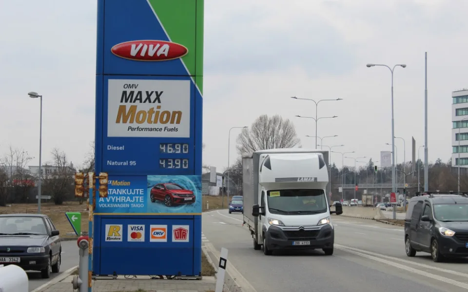 Brno drtí zdražování pohonných hmot. Ceny trápí i dopravní podnik