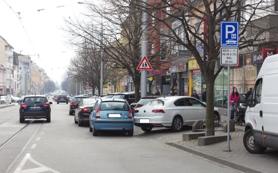 Parkování na Palackého třídě