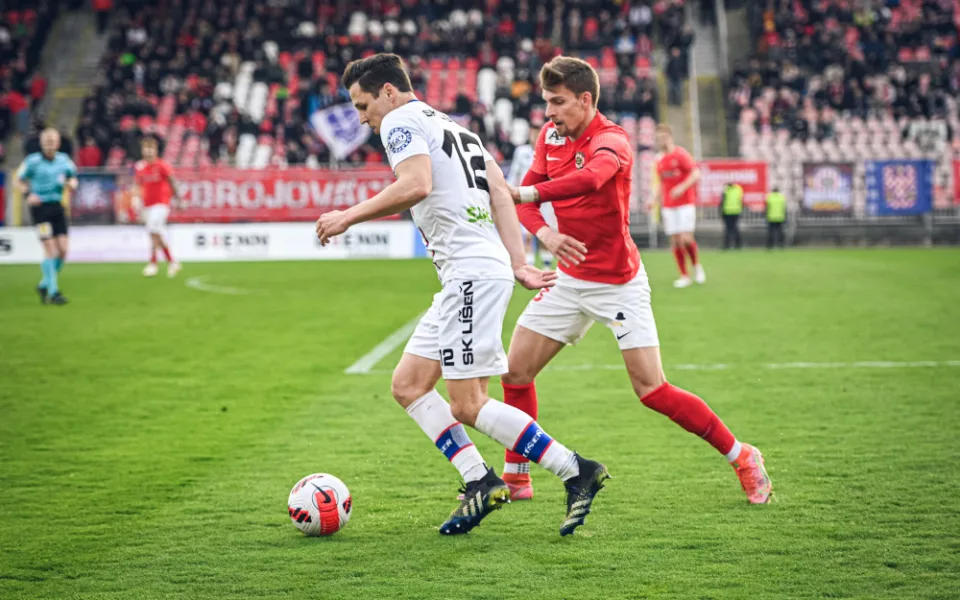 Brnu vládne Líšeň. Zbrojovce nasázela tři branky a ovládla derby