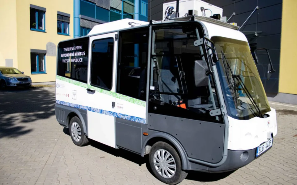 Brněnské ulice bude brázdit samořiditelný minibus. Na palubu vezme každého a zadarmo