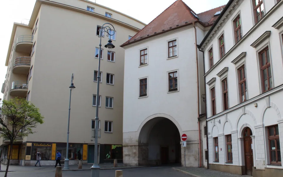 Brněnská Měnínská brána čeká na opravu. Oprava památky se ale městu prodraží