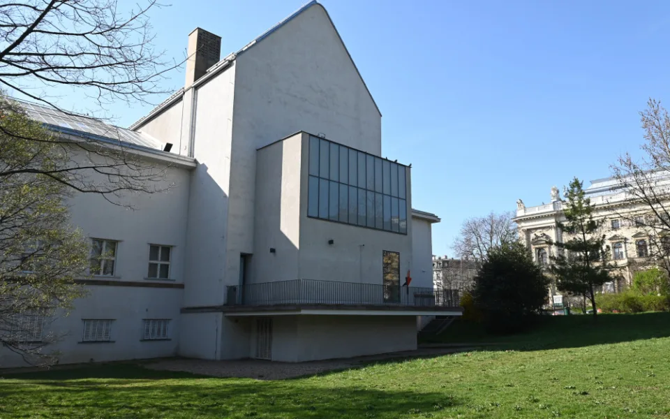 Brněnský Dům umění podstoupí modernizace. Funkcionalistická stavba dostane ochoz
