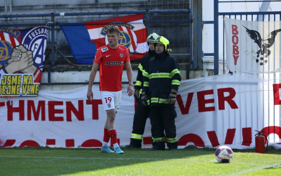 Fotbalisté Zbrojovky zvládli derby s Vyškovem a jsou blízko postupu