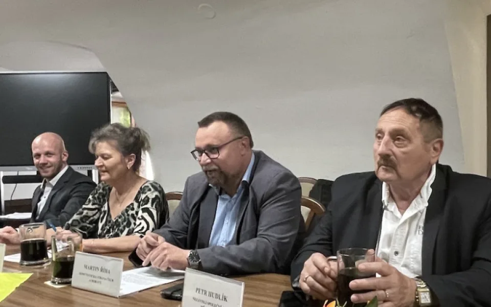 Zleva Petr Hudlík, Martin Říha, Jana Fialová a Zdeněk Pernica