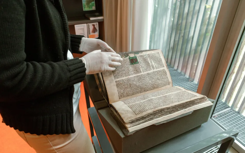 Do Brna dorazila zrestaurovaná Pražská bible