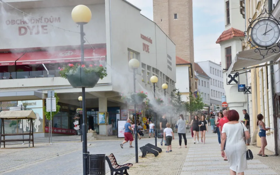 Ve Znojmě už stříká voda z kašen, na léto se chystají i mlžítka