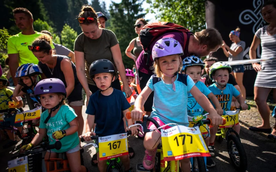 Závody i zábava pro celou rodinu: pojeďte na Bike Valachy Bílá