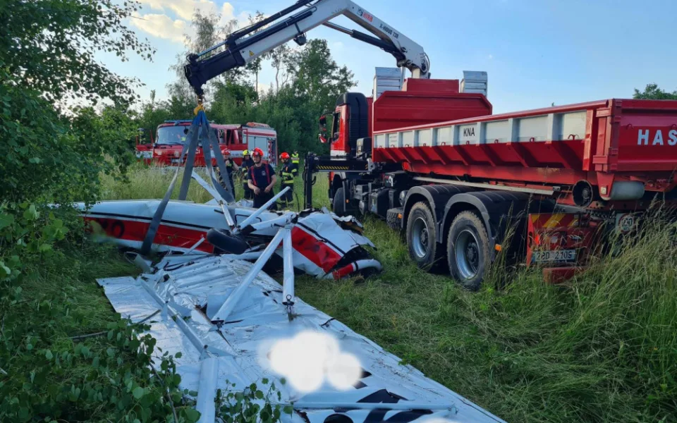 Na Blanensku havarovalo malé letadlo. Pilot při pádu zemřel