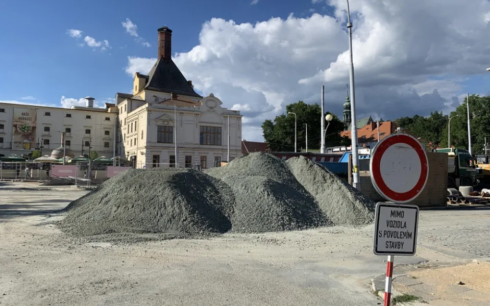 Šaliny v Brně projedou přes Mendlovo náměstí po původních trasách, ostatní spoje si počkají