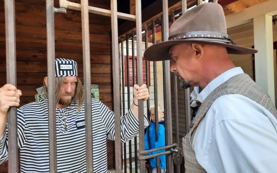 Za mřížemi westernového městečka v Boskovicích číhá nebezpečný lapka