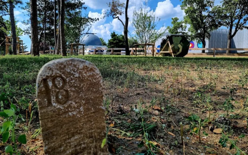 Brněnská hvězdárna se pyšní dvěma objevenými historickými patníky