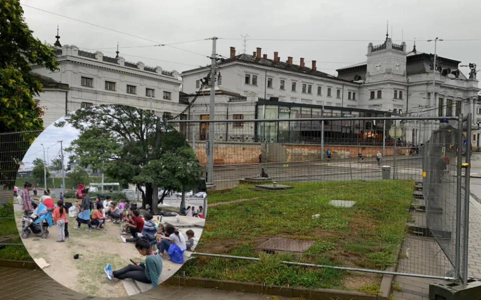Brno týdny střeží plotem plácek u nádraží před ukrajinskými Romy, kteří odjeli 
