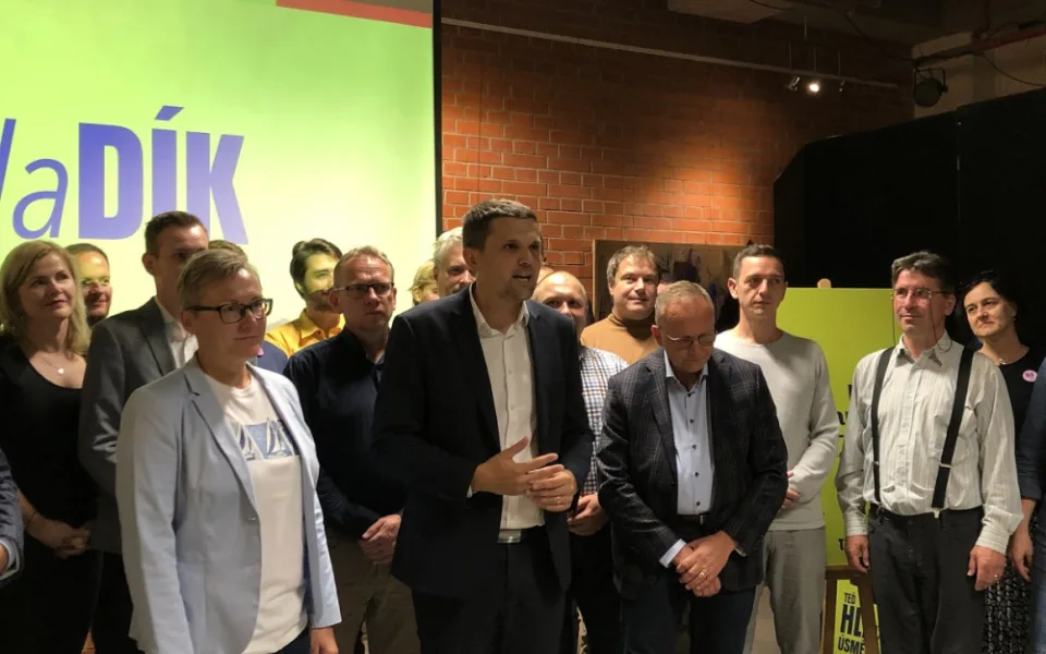 Ilustrační foto. Volební štáb Lidovců a Starostů.