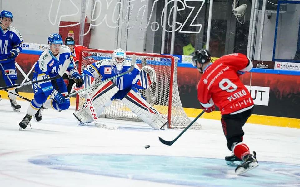 Studenti z Brna obléknou hokejovou výstroj a zahrají si na zaplněném stadionu Komety