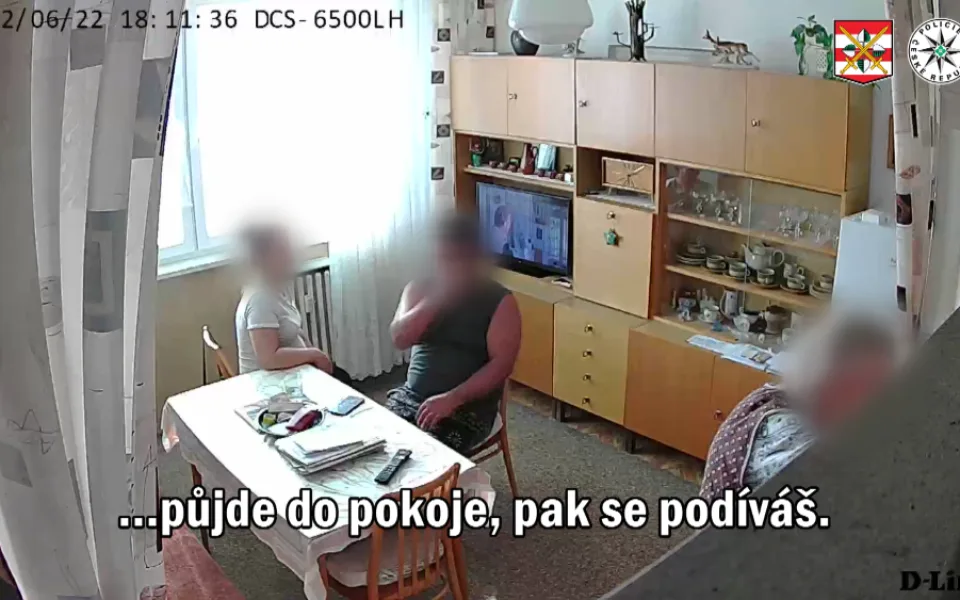Hluchý muž okrádal jiné neslyšící důchodkyně včetně své rodinné známé