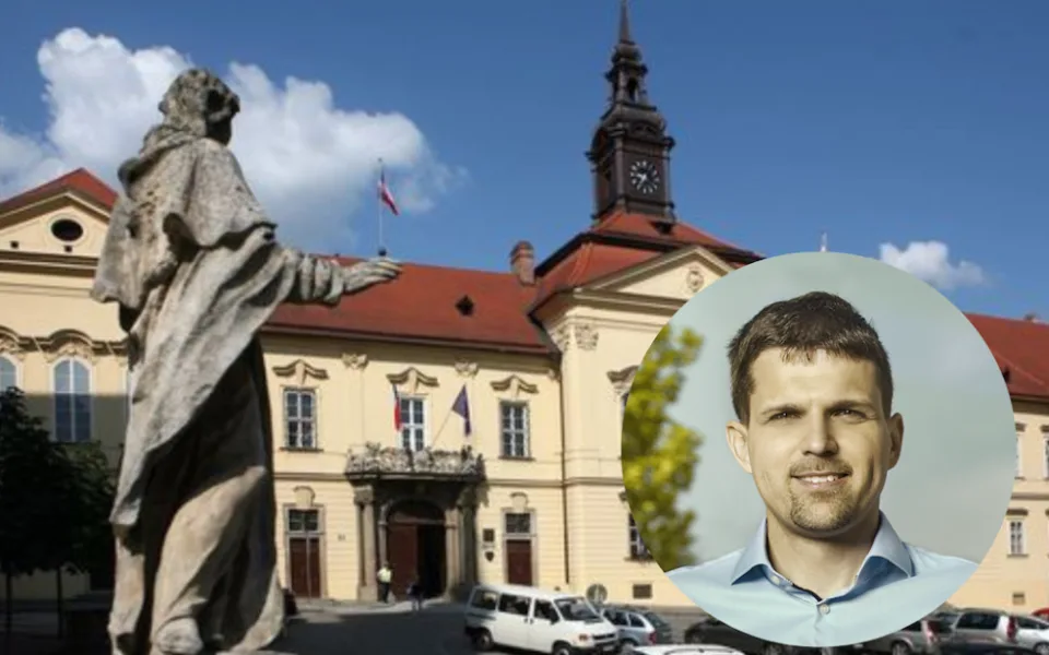 Policisté znovu naběhli na brněnskou radnici. Jsou v kanceláři náměstka Hladíka