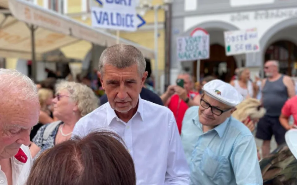 Bývalý premiér Andrej Babiš oznámil, že se rozhodl kandidovat na prezidenta