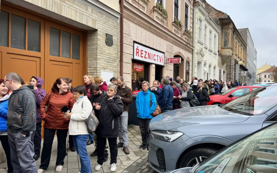Fronta v Hustopečích