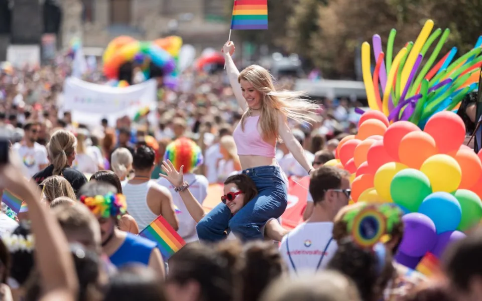 Češi se bojí mluvit o homosexualitě a menstruaci, odhalil průzkum