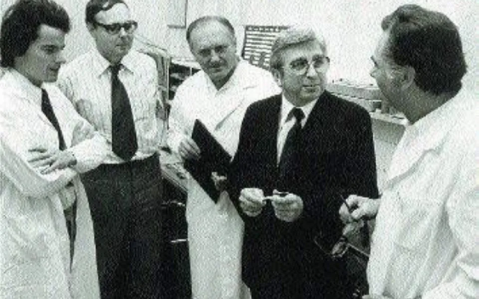 Nástroje jsme si vyráběli sami, říká profesor Trávník, který byl u narození prvního miminka ze zkumavky ve střední a východní Evropě
