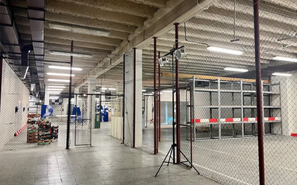 Ve skladech bývalého brněnského Prioru je výstava o migraci v Evropě