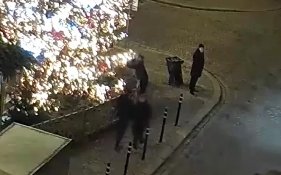 Zloději na náměstí