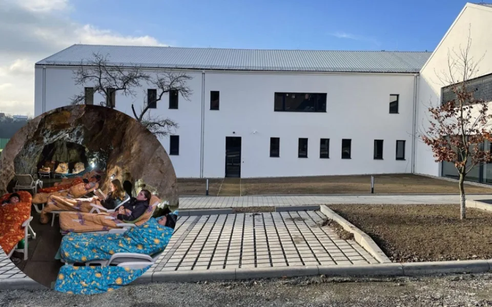U Macochy postavili léčebnu pro děti, které se uzdravují v jeskyni