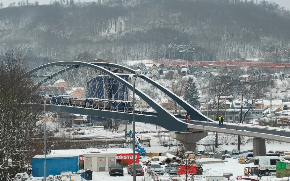 Blansko otevřelo vytoužený silniční most, který vede přes železnici i řeku