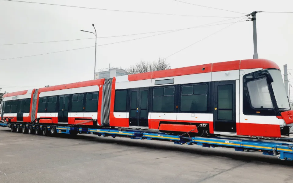 Máme už dvě obousměrné šaliny i s klimatizací, chlubí se v Brně