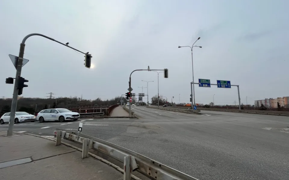 Brnu hrozí dopravní kolaps. Silničáři na dva roky omezí provoz na mostě Otakara Ševčíka