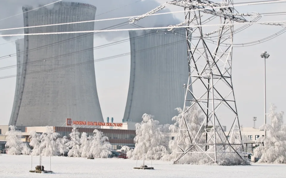 V Dukovanech odstavili energetici výrobní blok. V reaktoru mění palivo