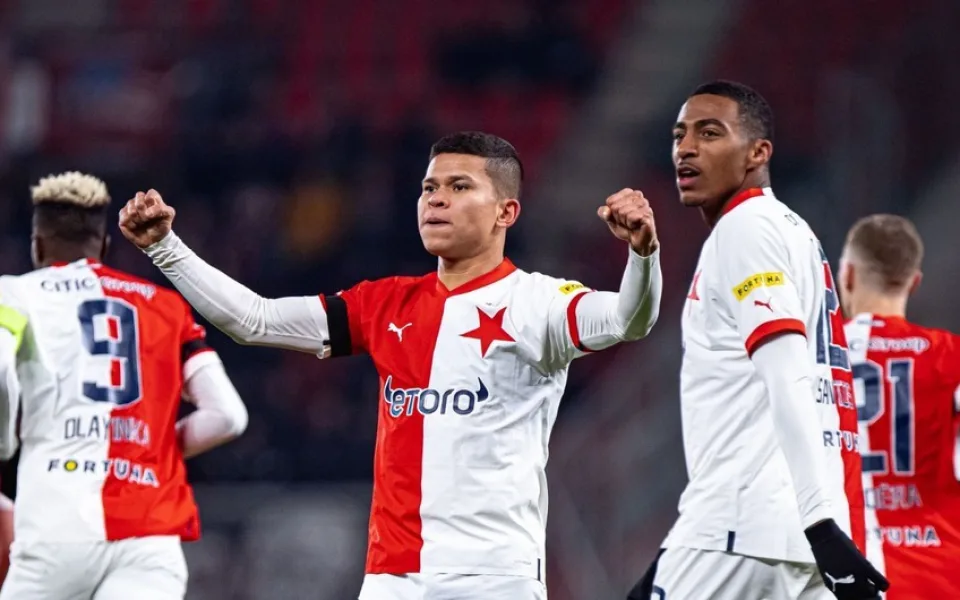 Fotbalová Zbrojovka favorita nezaskočila. Slavia rozhodla zápas ve druhé půli
