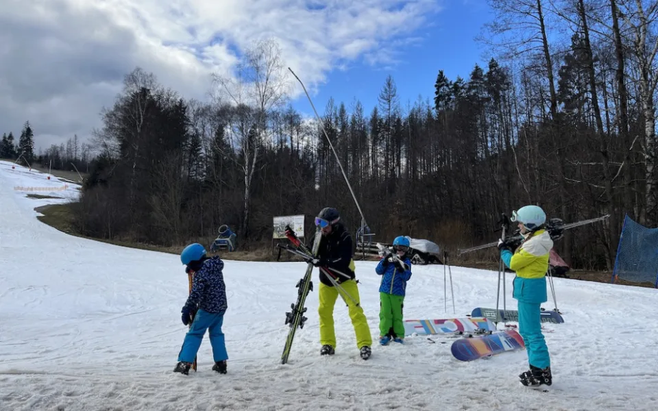 Letos to byla bída, láteří hodnotí jihomoravští provozovatelé ski areálu areálu